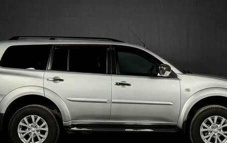 Mitsubishi Pajero Sport II рестайлинг, 2014 год, 1 830 000 рублей, 5 фотография