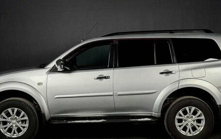 Mitsubishi Pajero Sport II рестайлинг, 2014 год, 1 830 000 рублей, 9 фотография