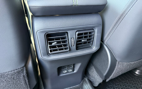 Toyota RAV4, 2025 год, 3 750 000 рублей, 18 фотография