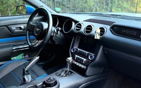 Ford Mustang VI рестайлинг, 2019 год, 3 000 000 рублей, 10 фотография