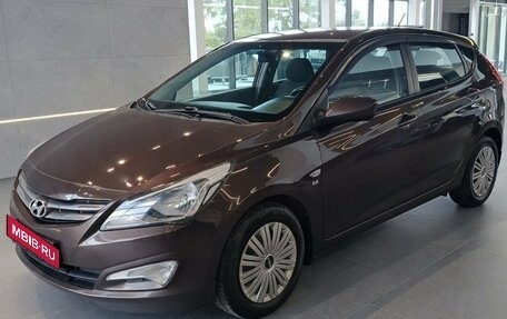 Hyundai Solaris II рестайлинг, 2015 год, 999 000 рублей, 3 фотография