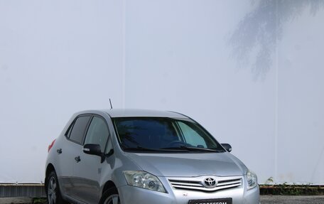 Toyota Auris II, 2011 год, 970 000 рублей, 3 фотография