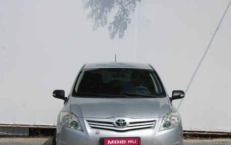 Toyota Auris II, 2011 год, 970 000 рублей, 2 фотография