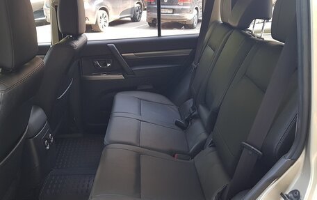 Mitsubishi Pajero IV, 2018 год, 3 350 000 рублей, 13 фотография