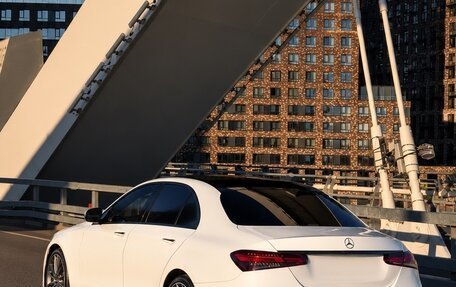 Mercedes-Benz E-Класс, 2021 год, 5 300 000 рублей, 4 фотография
