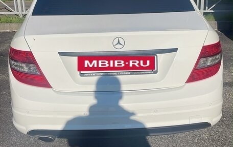 Mercedes-Benz C-Класс, 2011 год, 1 300 000 рублей, 4 фотография