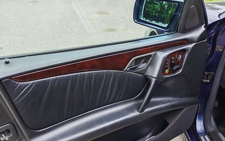 Mercedes-Benz E-Класс, 1996 год, 670 000 рублей, 4 фотография