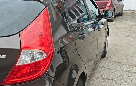 Hyundai Solaris II рестайлинг, 2015 год, 850 000 рублей, 5 фотография