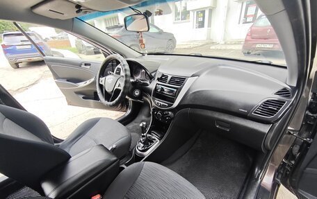 Hyundai Solaris II рестайлинг, 2015 год, 850 000 рублей, 17 фотография