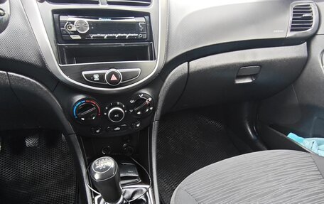 Hyundai Solaris II рестайлинг, 2015 год, 850 000 рублей, 11 фотография