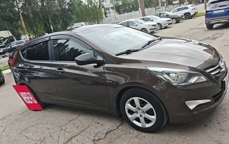 Hyundai Solaris II рестайлинг, 2015 год, 850 000 рублей, 20 фотография