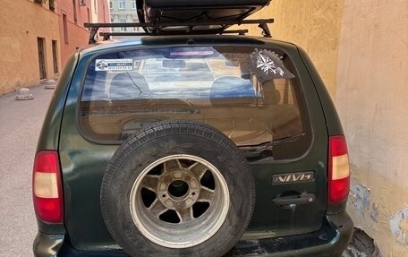 Chevrolet Niva I рестайлинг, 2004 год, 300 000 рублей, 4 фотография