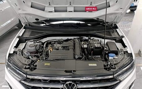Volkswagen T-Roc I, 2026 год, 2 330 000 рублей, 9 фотография