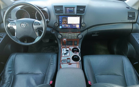 Toyota Highlander III, 2012 год, 1 950 000 рублей, 11 фотография