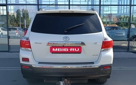 Toyota Highlander III, 2012 год, 1 950 000 рублей, 6 фотография