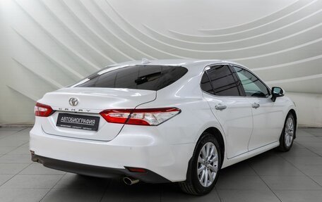 Toyota Camry, 2018 год, 2 598 000 рублей, 7 фотография