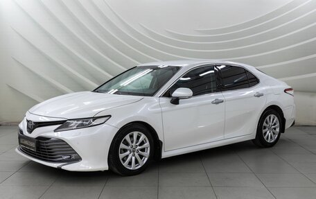 Toyota Camry, 2018 год, 2 598 000 рублей, 3 фотография