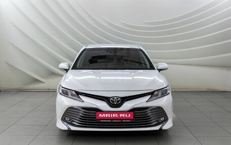 Toyota Camry, 2018 год, 2 598 000 рублей, 2 фотография