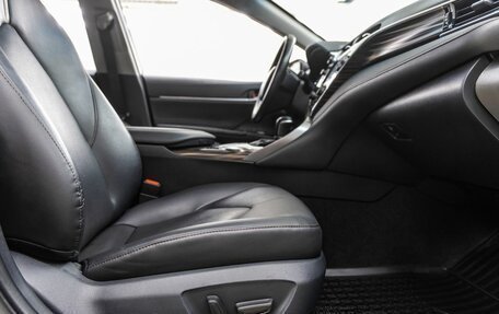 Toyota Camry, 2018 год, 2 598 000 рублей, 31 фотография