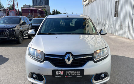 Renault Sandero II рестайлинг, 2016 год, 850 000 рублей, 2 фотография
