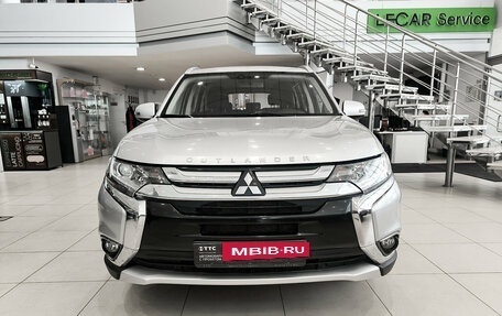 Mitsubishi Outlander III рестайлинг 3, 2016 год, 1 750 000 рублей, 3 фотография