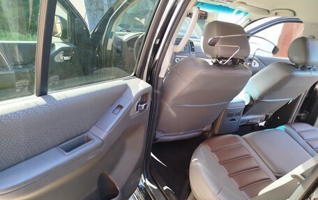 Nissan Pathfinder, 2011 год, 2 500 000 рублей, 18 фотография