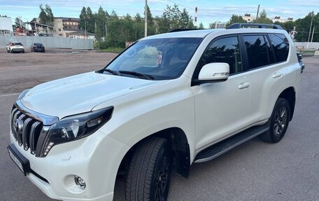 Toyota Land Cruiser Prado 150 рестайлинг 2, 2017 год, 3 900 000 рублей, 4 фотография