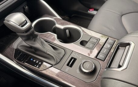 Toyota Highlander, 2026 год, 5 300 000 рублей, 15 фотография