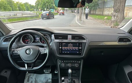 Volkswagen Tiguan II, 2018 год, 2 135 000 рублей, 10 фотография