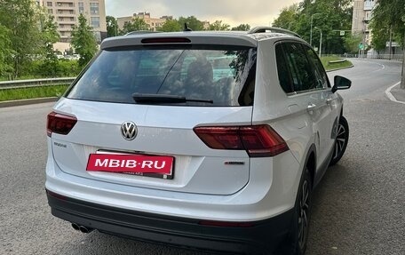 Volkswagen Tiguan II, 2018 год, 2 135 000 рублей, 4 фотография