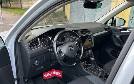 Volkswagen Tiguan II, 2018 год, 2 135 000 рублей, 7 фотография
