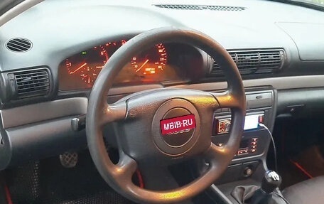 Audi A4, 1998 год, 370 000 рублей, 10 фотография