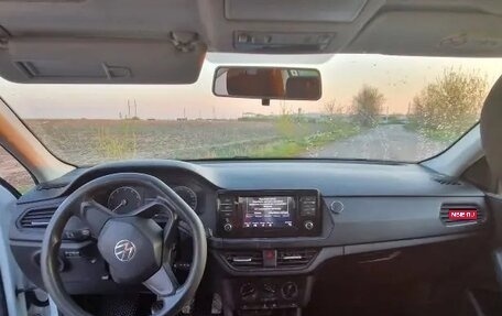 Volkswagen Polo VI (EU Market), 2021 год, 700 000 рублей, 9 фотография