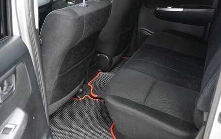 Toyota Hilux VII, 2014 год, 2 200 000 рублей, 13 фотография