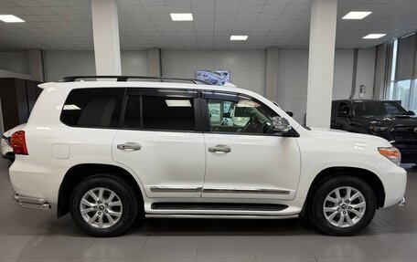 Toyota Land Cruiser 200, 2014 год, 3 780 000 рублей, 6 фотография