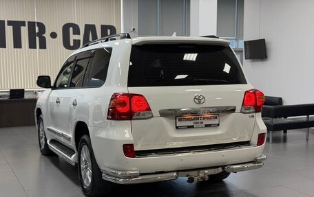 Toyota Land Cruiser 200, 2014 год, 3 780 000 рублей, 3 фотография