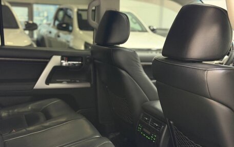 Toyota Land Cruiser 200, 2014 год, 3 780 000 рублей, 13 фотография