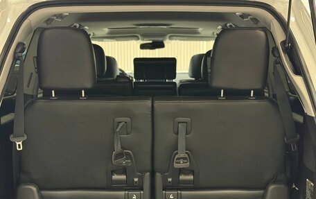 Toyota Land Cruiser 200, 2014 год, 3 780 000 рублей, 18 фотография