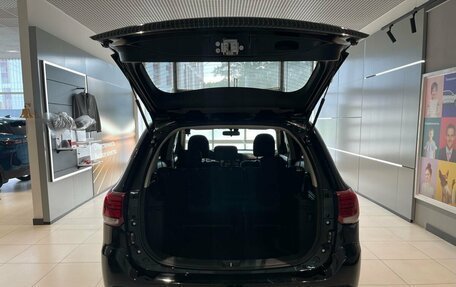 Mitsubishi Outlander III рестайлинг 3, 2018 год, 1 829 000 рублей, 7 фотография
