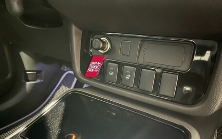 Mitsubishi Outlander III рестайлинг 3, 2018 год, 1 829 000 рублей, 15 фотография