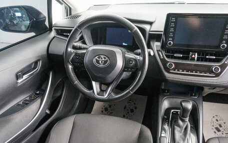 Toyota Corolla, 2019 год, 1 899 000 рублей, 10 фотография