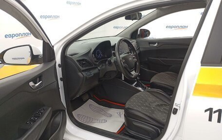 Hyundai Solaris II рестайлинг, 2021 год, 1 083 450 рублей, 8 фотография
