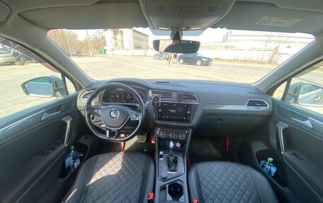 Volkswagen Tiguan II, 2018 год, 2 500 000 рублей, 12 фотография