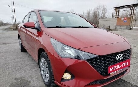 Hyundai Solaris II рестайлинг, 2021 год, 1 450 000 рублей, 2 фотография
