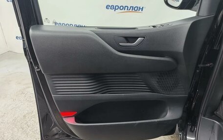 Hyundai Staria, 2022 год, 4 200 000 рублей, 9 фотография