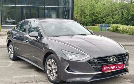 Hyundai Sonata VIII, 2021 год, 2 160 000 рублей, 2 фотография