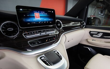 Mercedes-Benz V-Класс, 2023 год, 9 790 000 рублей, 14 фотография