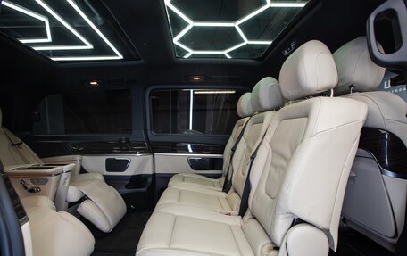 Mercedes-Benz V-Класс, 2023 год, 9 790 000 рублей, 28 фотография