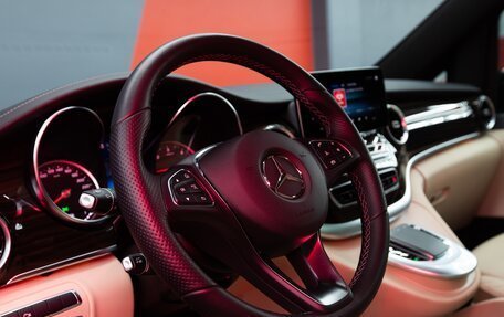 Mercedes-Benz V-Класс, 2023 год, 9 790 000 рублей, 33 фотография