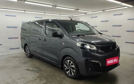 Peugeot Traveller I, 2021 год, 4 100 000 рублей, 2 фотография